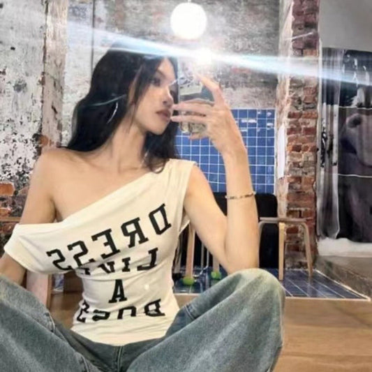 Marisse White Letter Print Fitted Tee